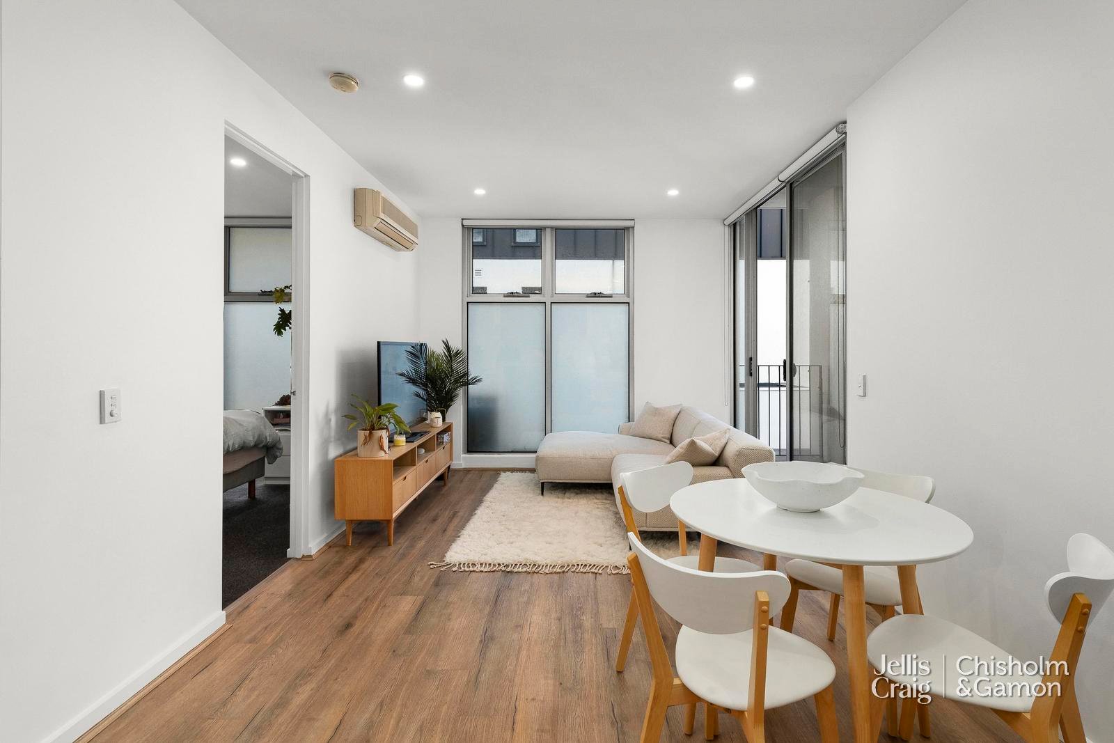 107/122 Ormond Road, Elwood image 7