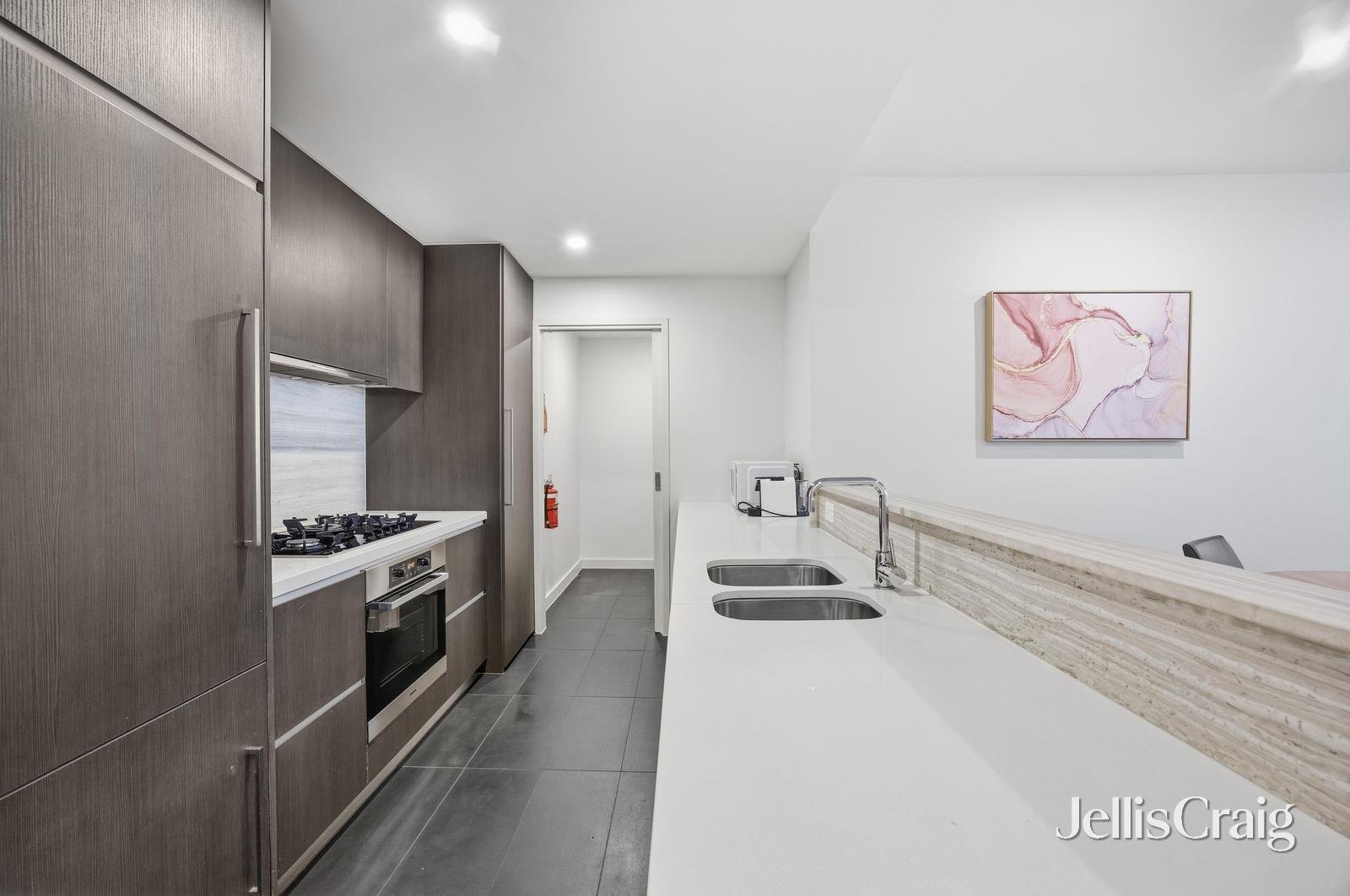 107/18 Wendouree Parade, Lake&nbsp;Wendouree image 4