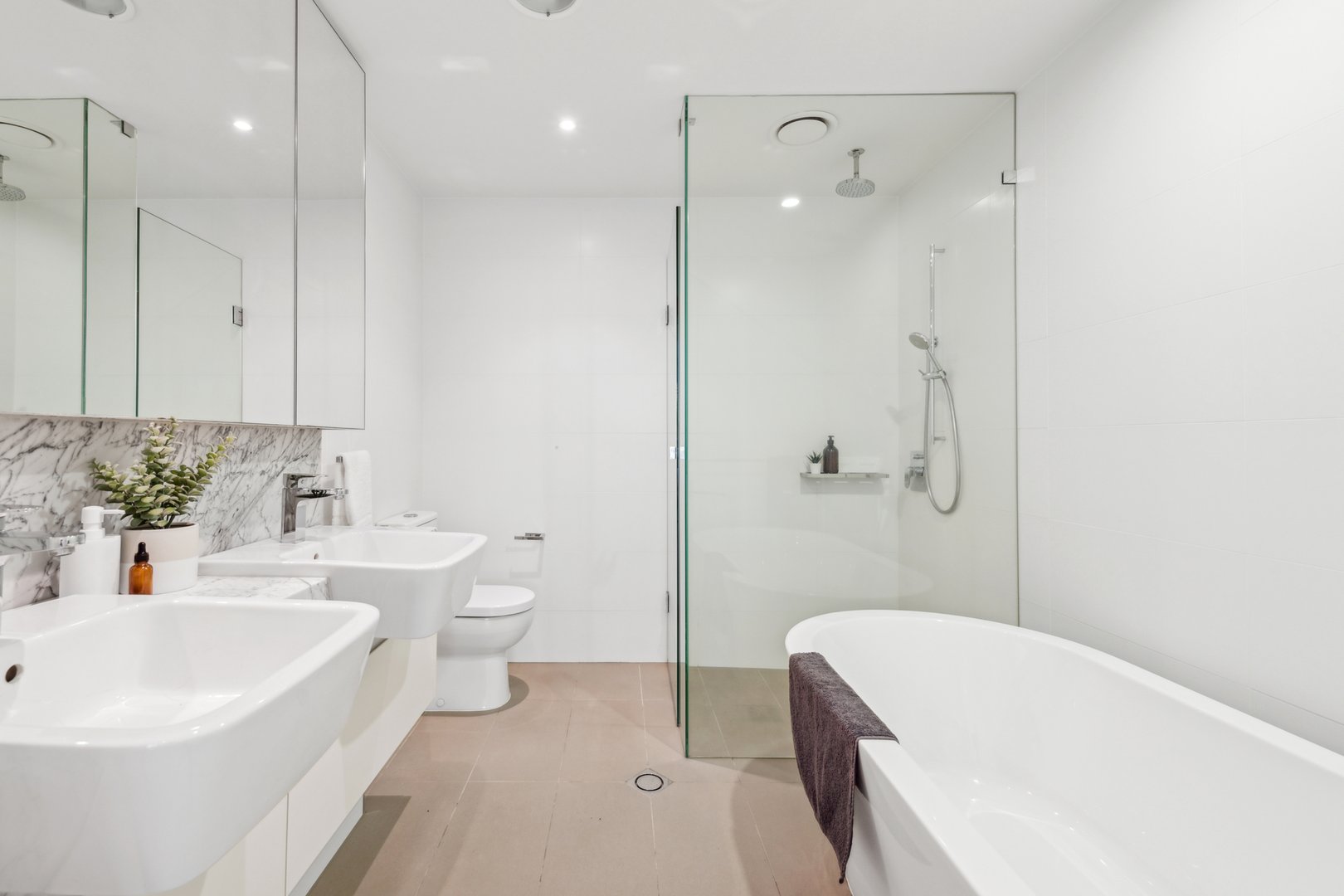 107/2-4 Gascoyne Street, Canterbury image 6