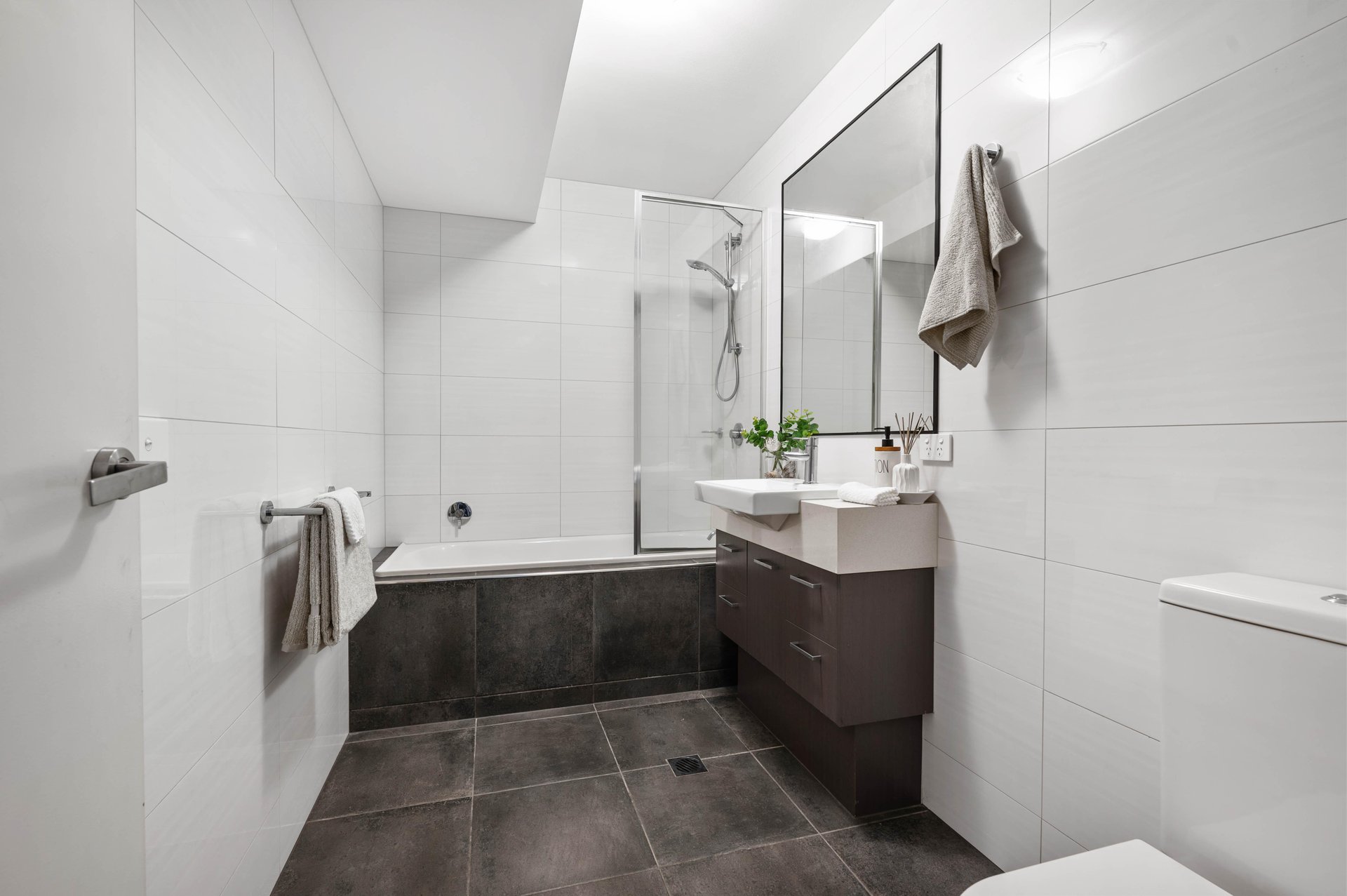 107/2-4 Kent Road, Box Hill image 4