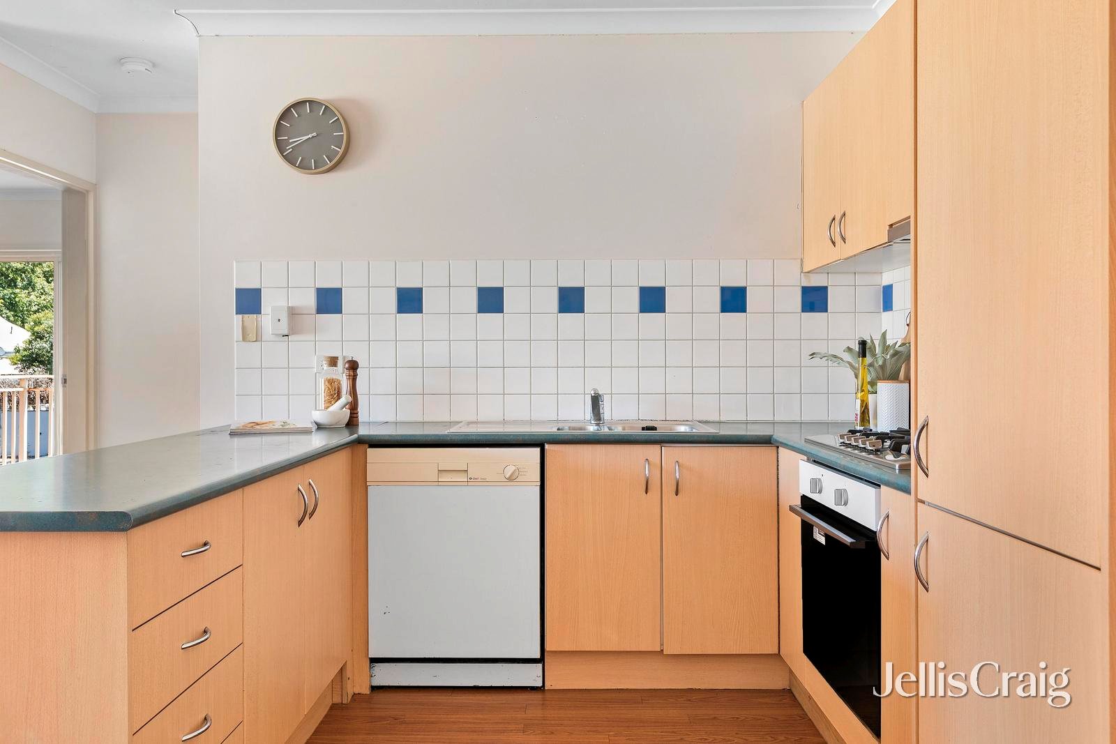 10/72-88 Newmarket Street, Flemington image 2