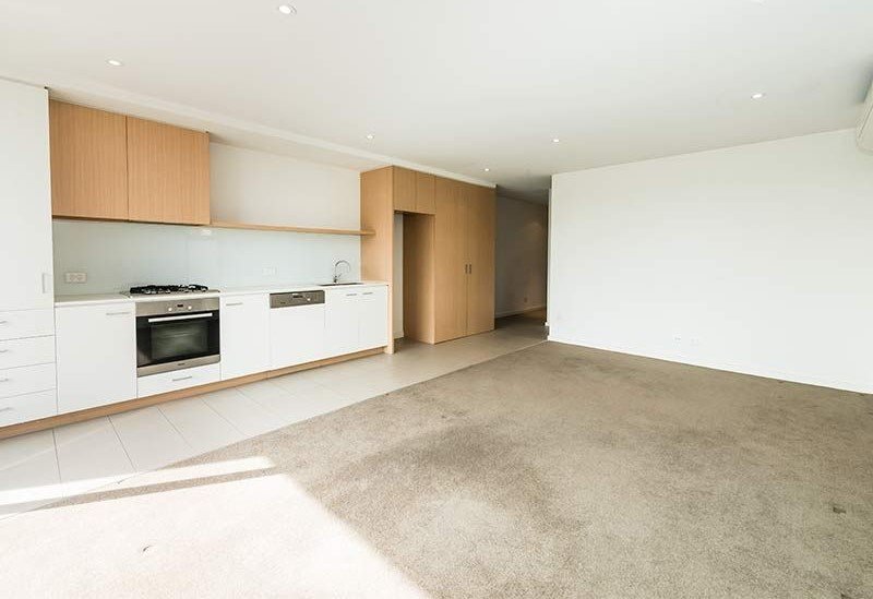 107/22 Warleigh Grove, Brighton image 1