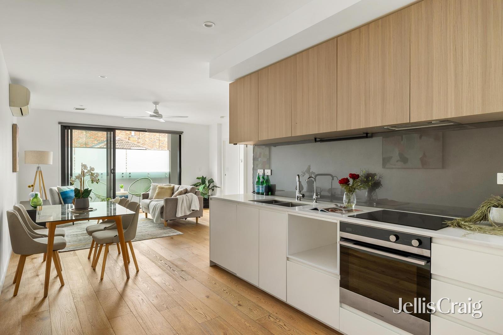 107/27 Jasper Road, Bentleigh image 2