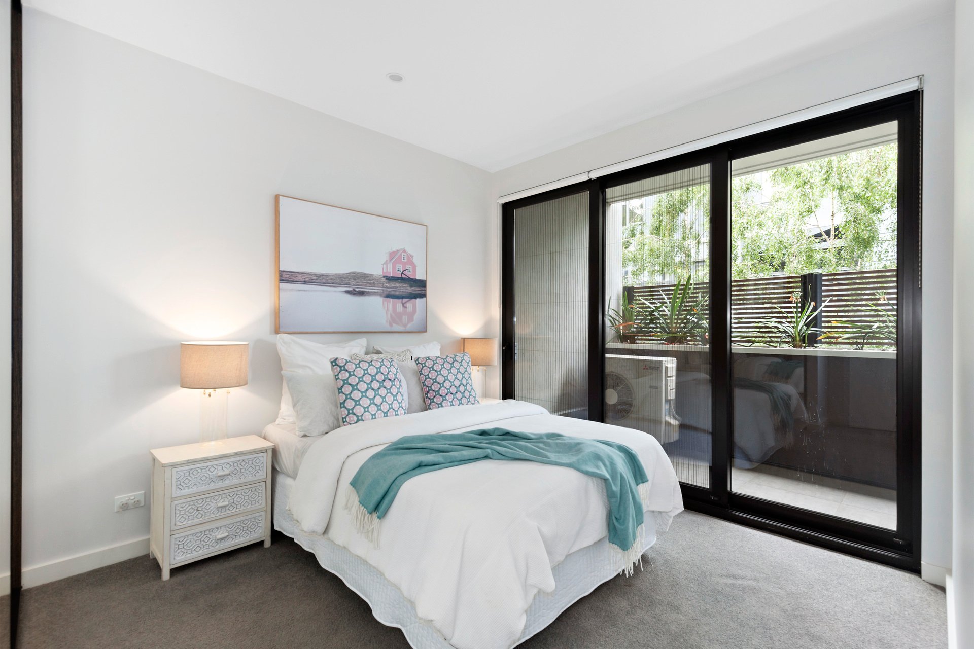 Property Gallery Thumbnail 11