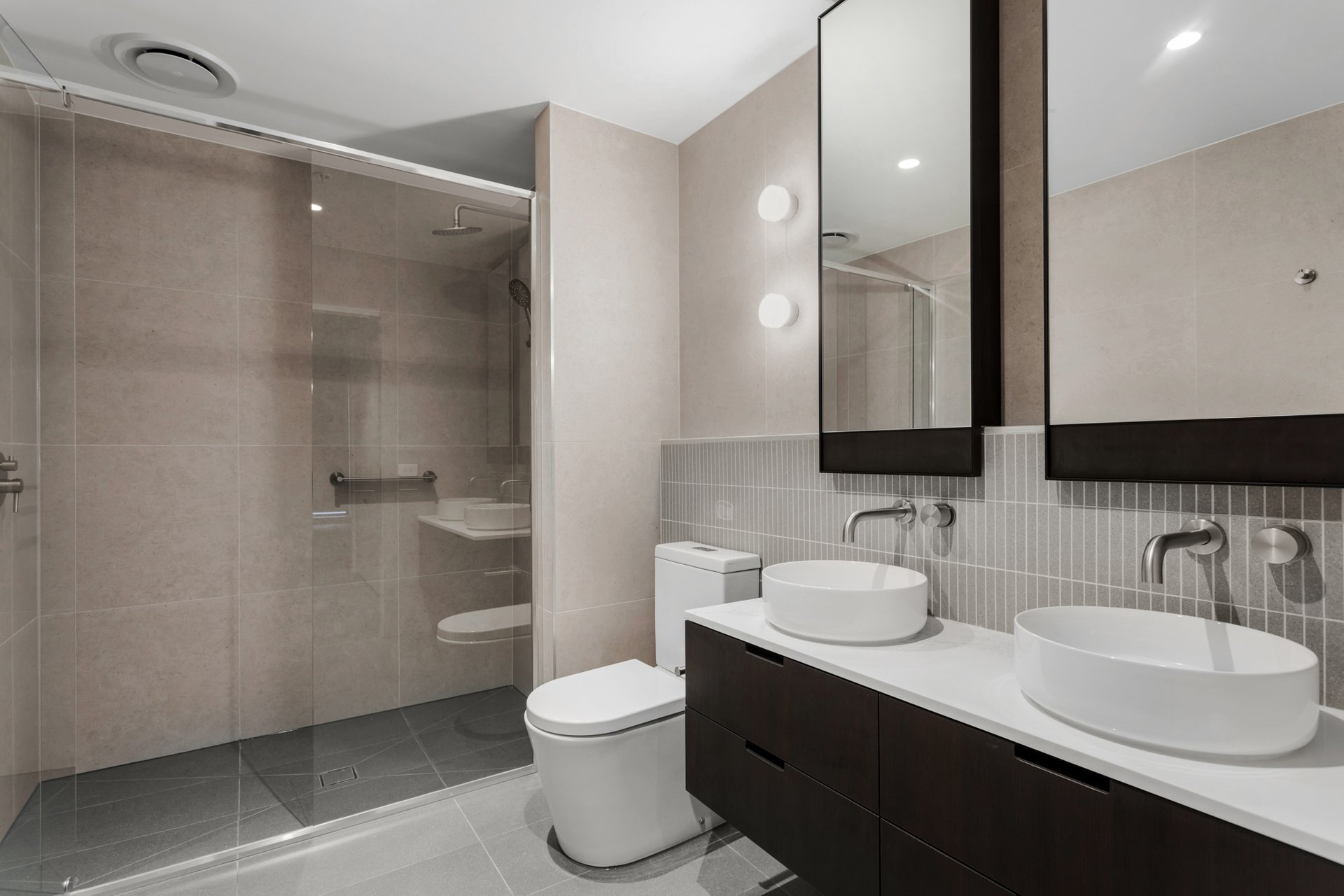 Property Gallery Thumbnail 7