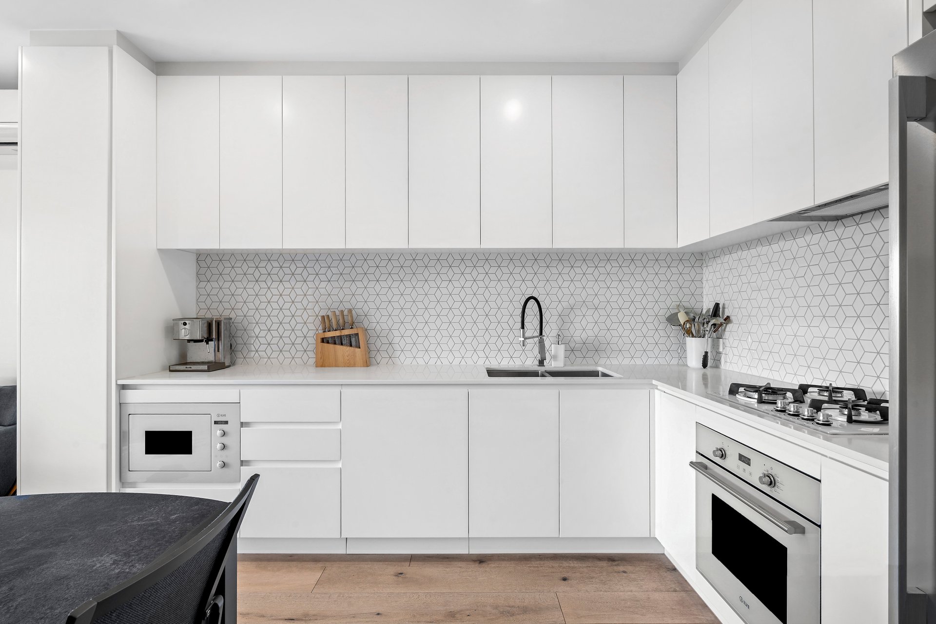 107/323 Neerim Road, Carnegie image 5