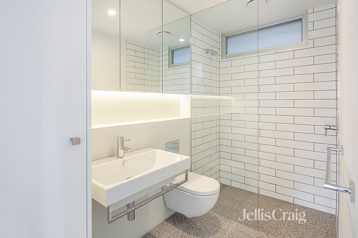 107/33 James Street, Windsor image 6