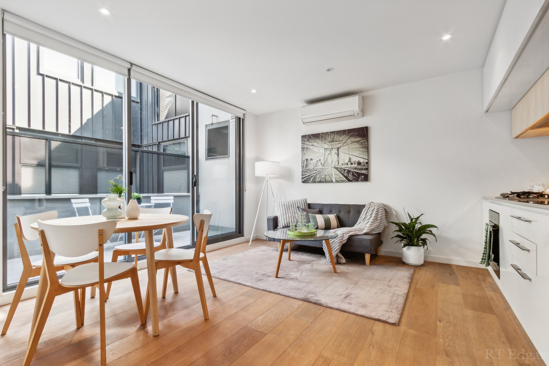 Property Gallery - Main Image