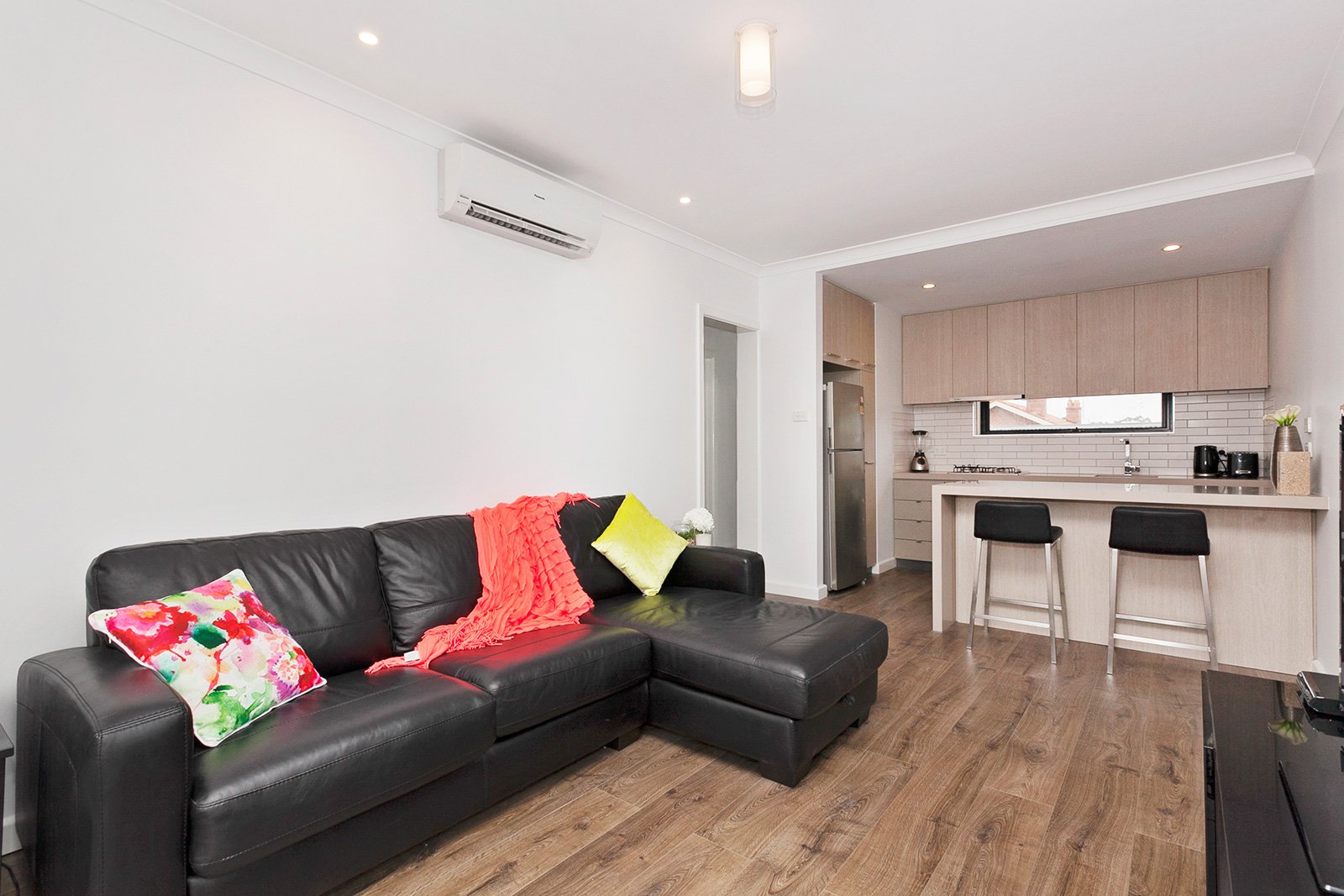 Property Gallery Thumbnail 3