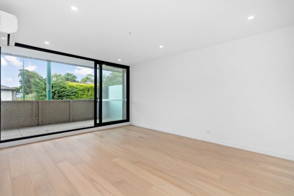 107/659 Whitehorse Road, Mont Albert image 4