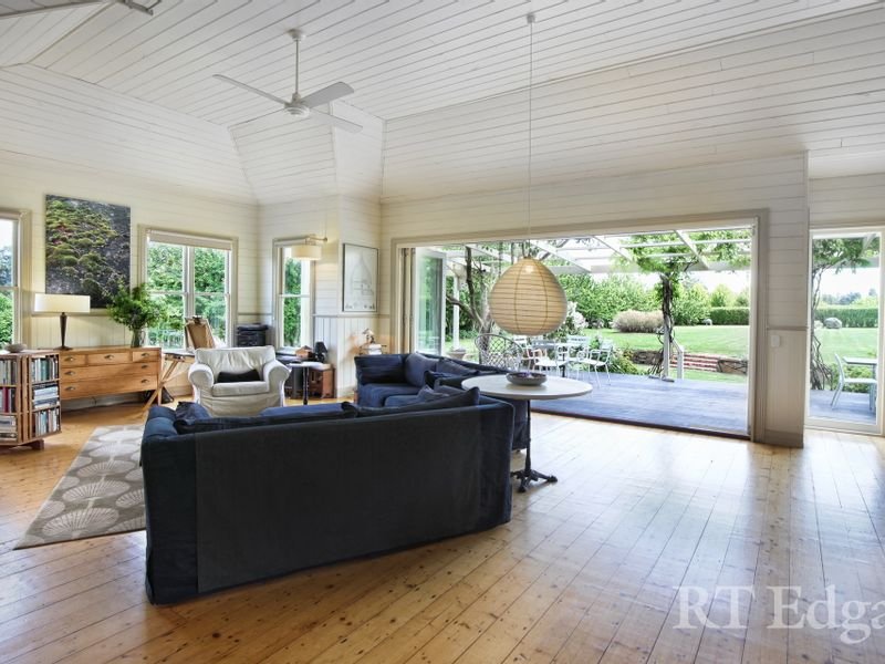Property Gallery Thumbnail 9