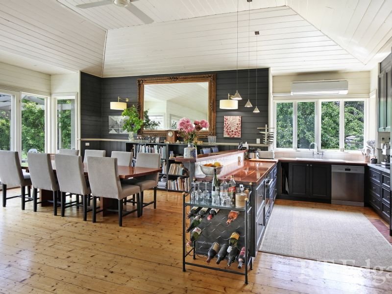 Property Gallery Thumbnail 11