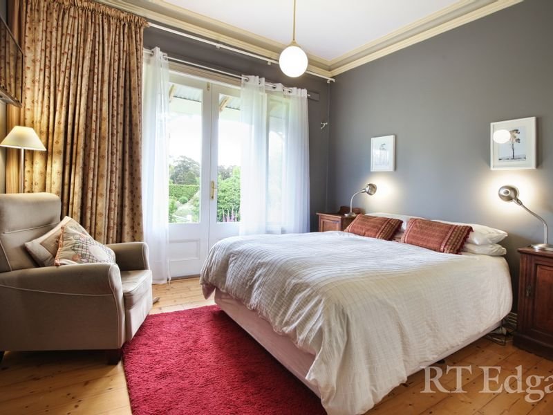 Property Gallery Thumbnail 12