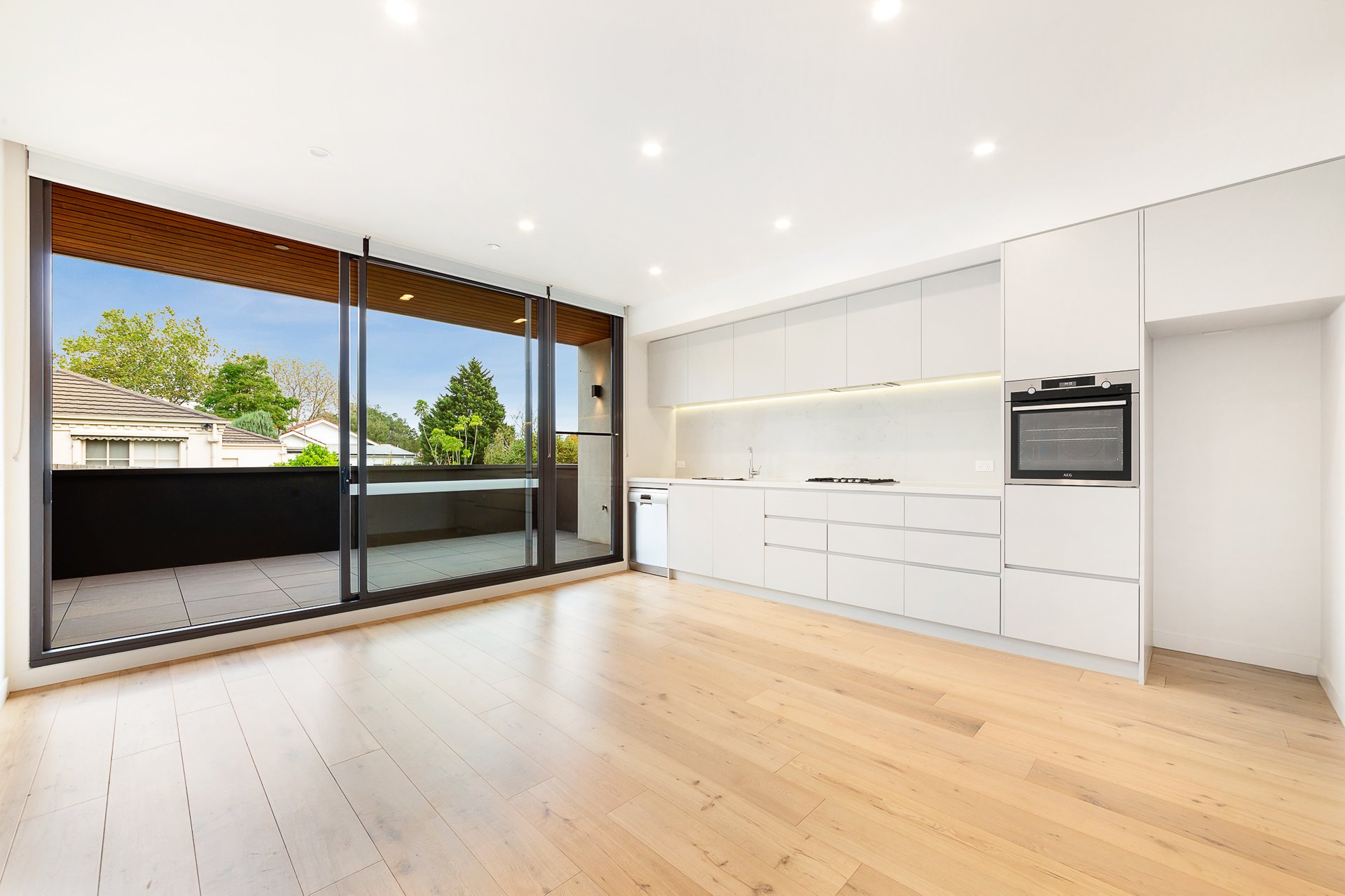 Property Gallery - Main Image