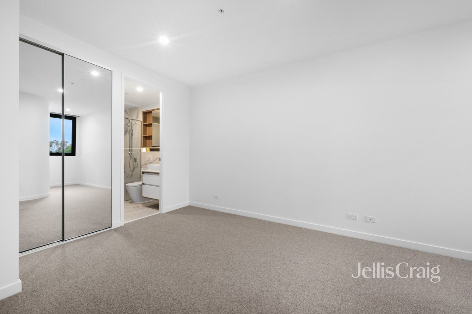 107/91 Darebin Street, Heidelberg image 4