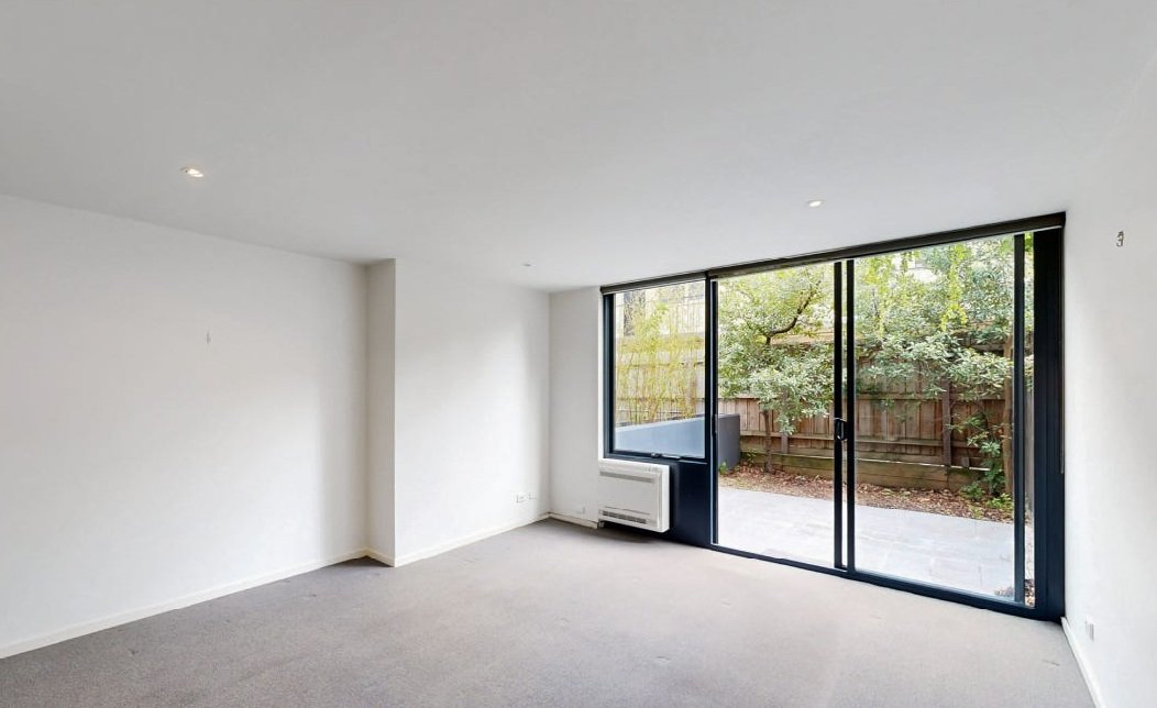 107/95 Ormond Road, Elwood image 2