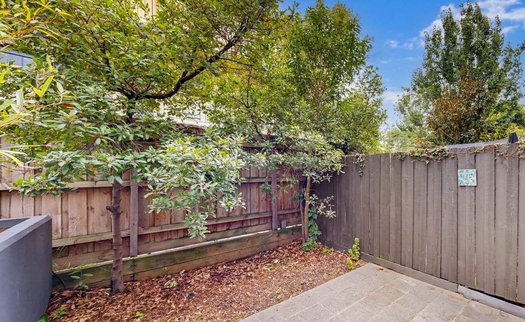 107/95 Ormond Road, Elwood image 9