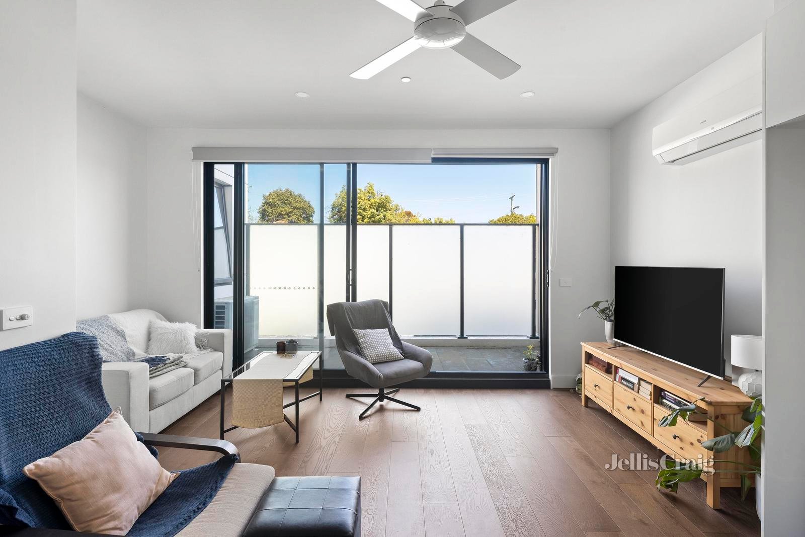 108 & 208/5-7 Browns Avenue, Ringwood image 8