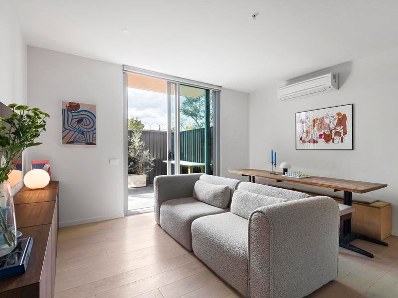 10/8 Elgin Street, Carlton image 4