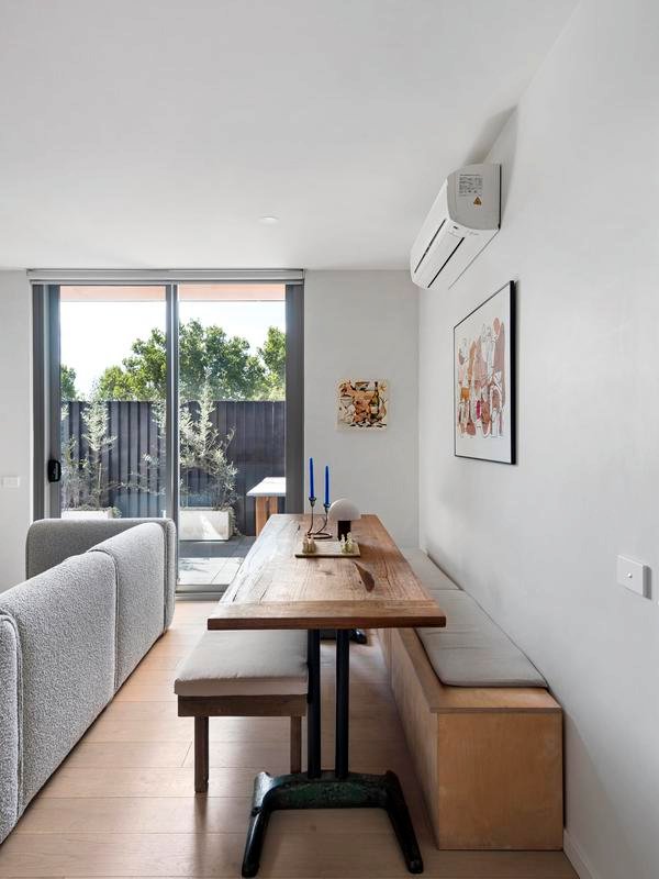 10/8 Elgin Street, Carlton image 3
