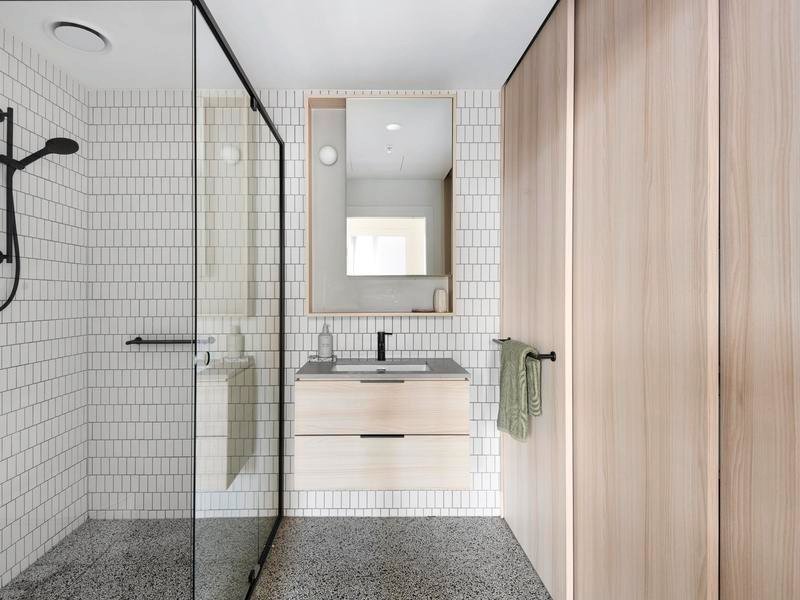10/8 Elgin Street, Carlton image 10