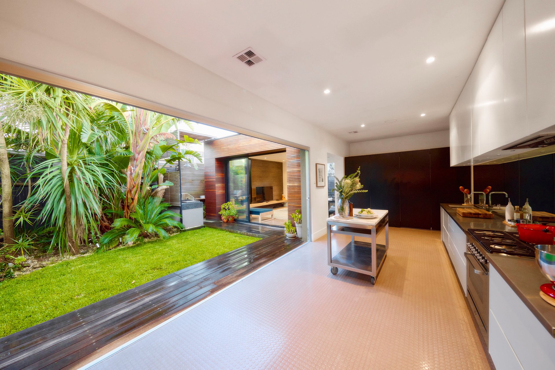 Property Gallery Thumbnail 3