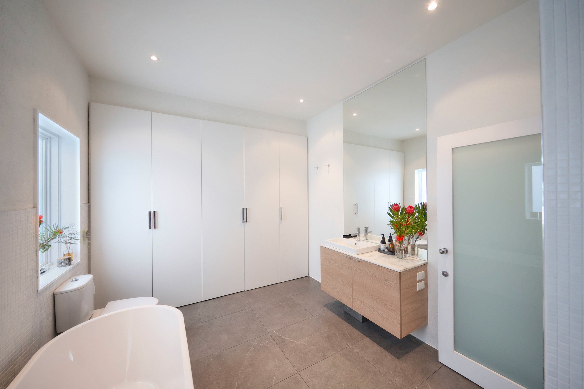 Property Gallery Thumbnail 14