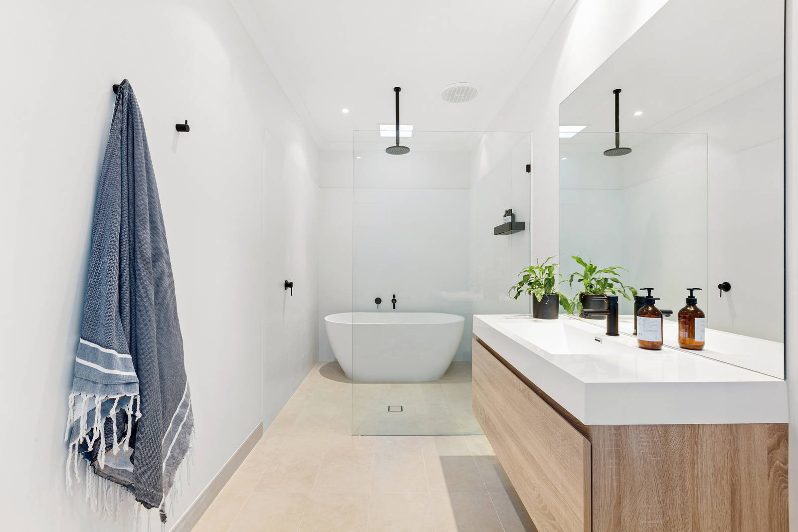 Property Gallery Thumbnail 8