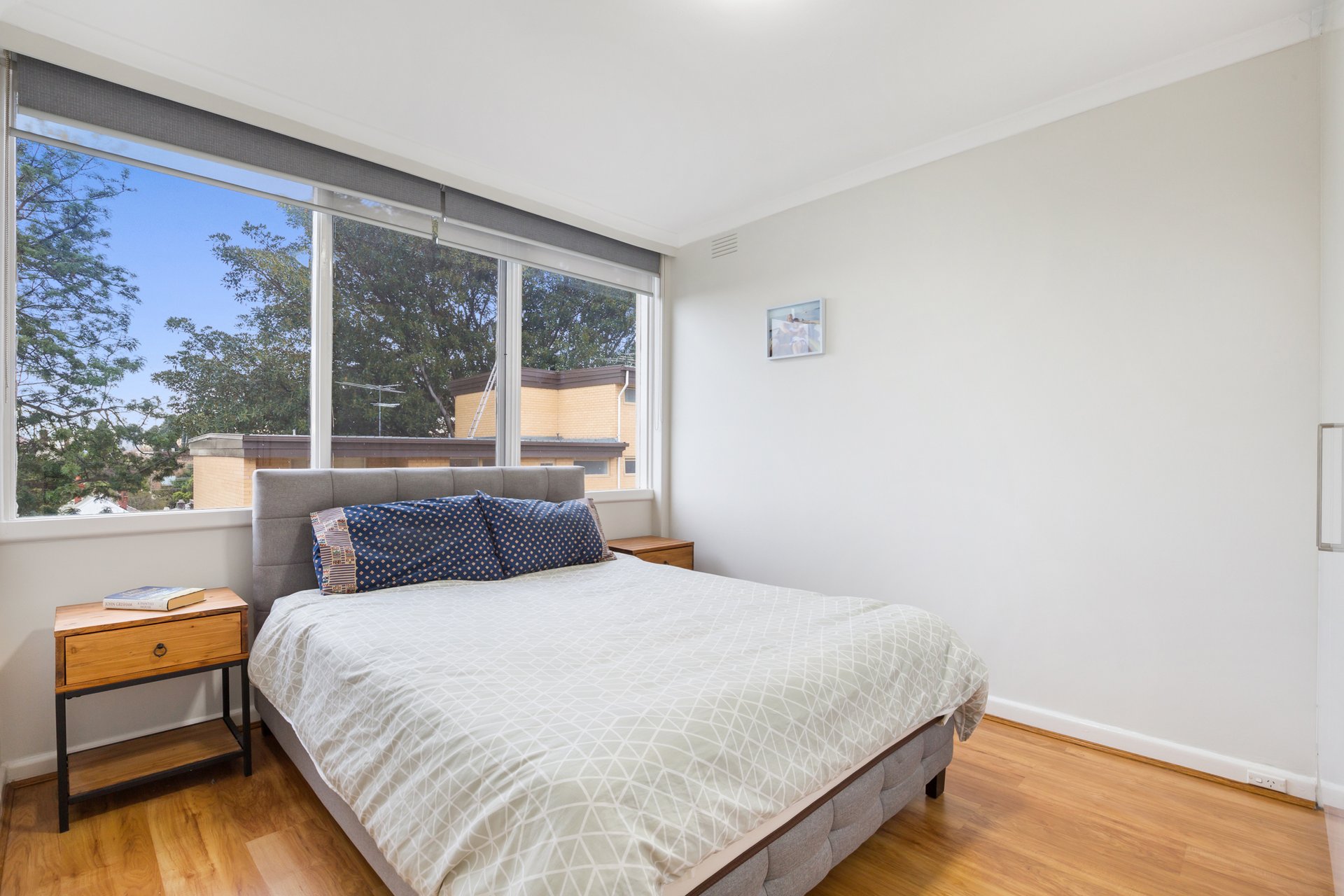 10 / 8 Te-Arai Avenue ST KILDA EAST