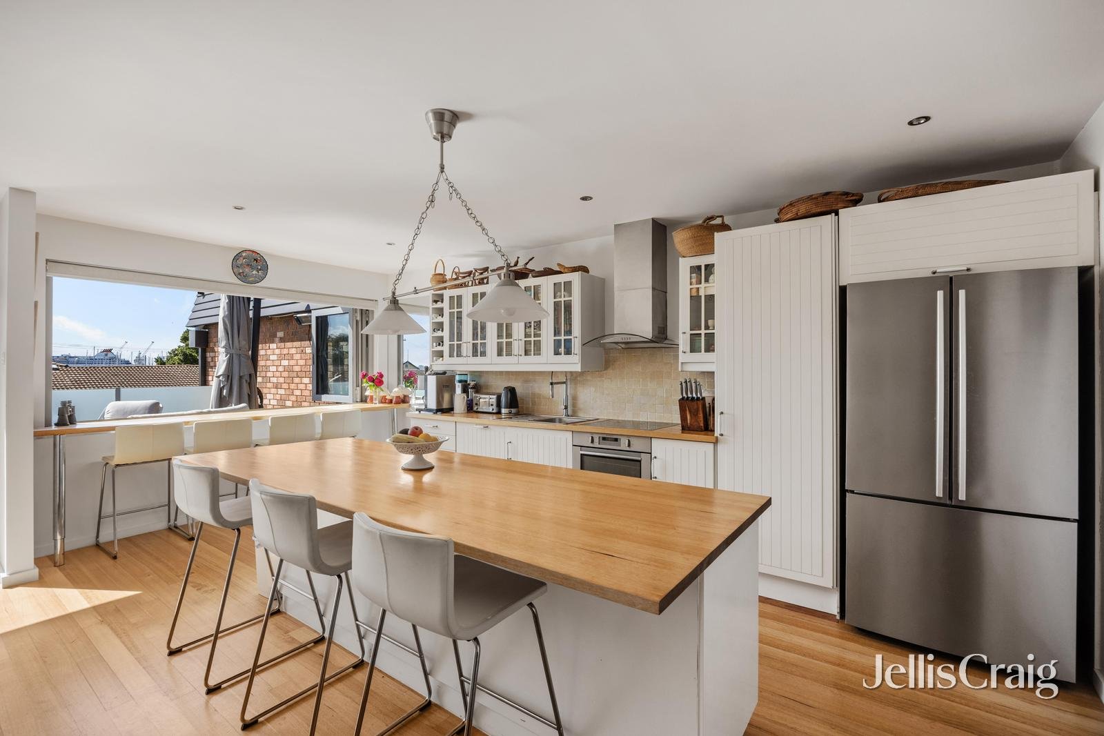 10/8 The Strand, Williamstown image 2