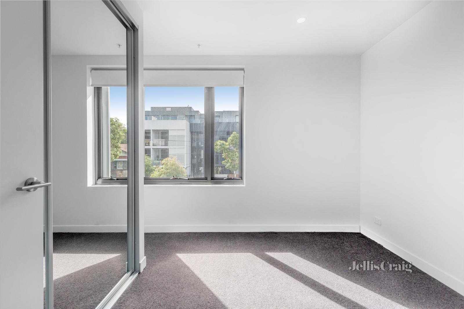 108/11 Bent Street, Bentleigh image 5