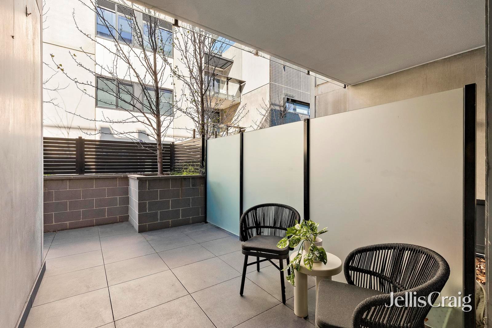 10/82 Bulla Road, Strathmore image 8