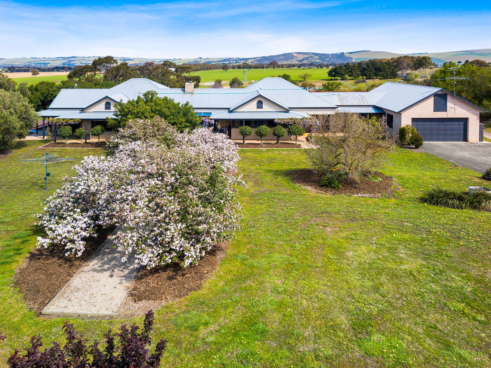 Property Gallery Thumbnail 2