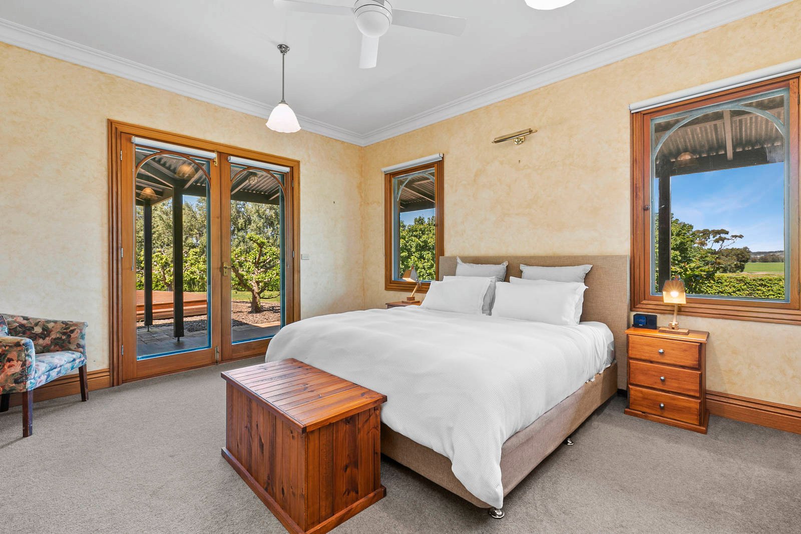 Property Gallery Thumbnail 8