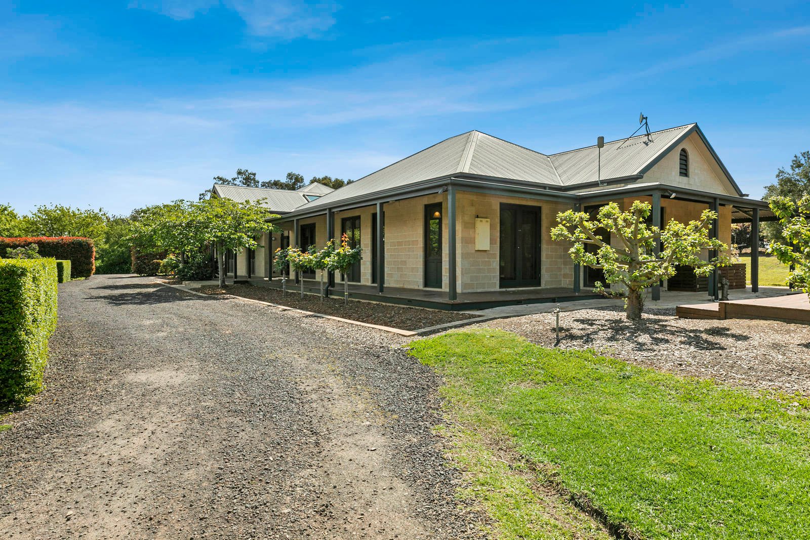 Property Gallery Thumbnail 15
