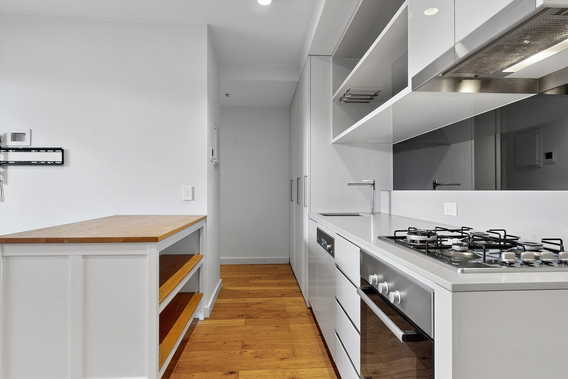 108/2 Tweed Street, Hawthorn image 3