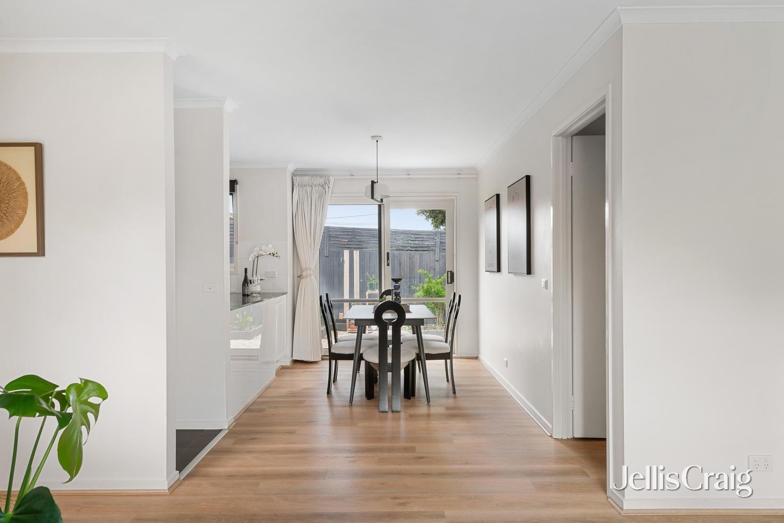 10/82 Wilson Street, Cheltenham image 6