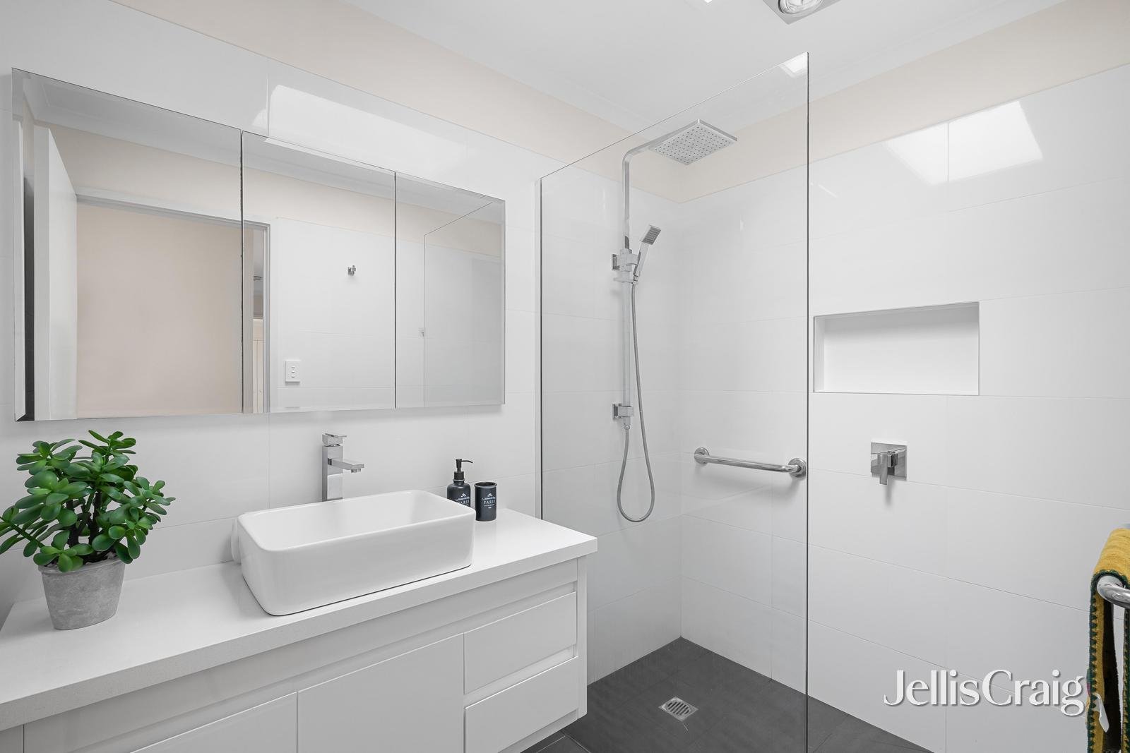 10/82 Wilson Street, Cheltenham image 9