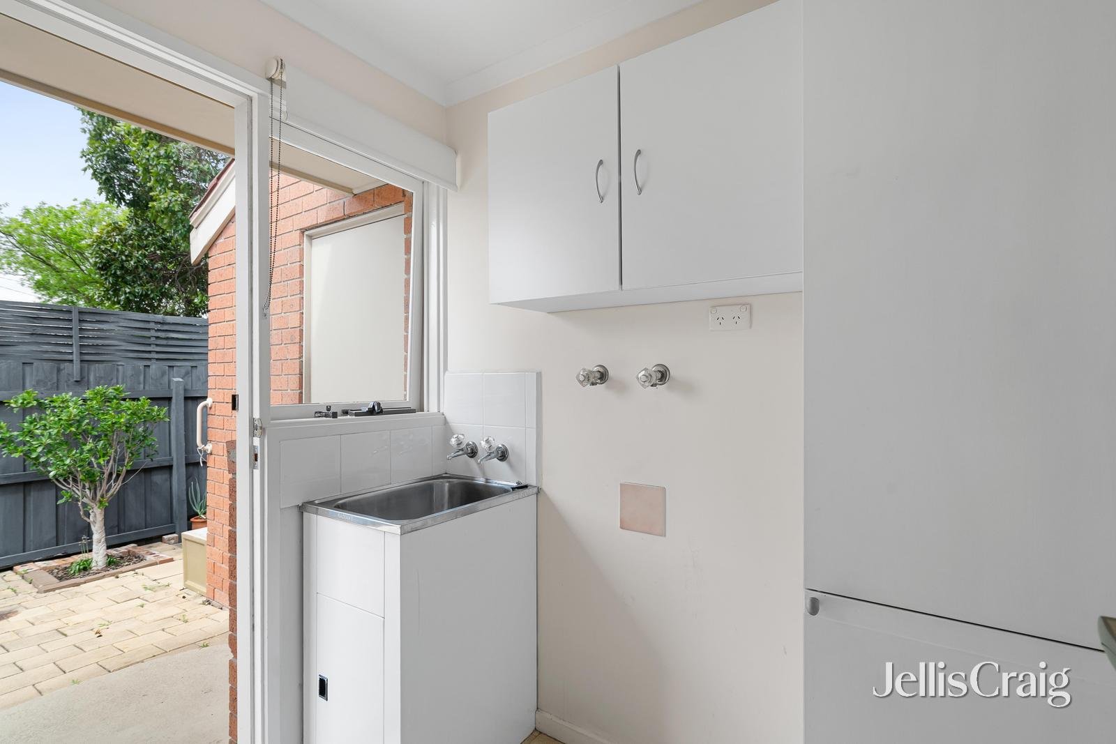 10/82 Wilson Street, Cheltenham image 12