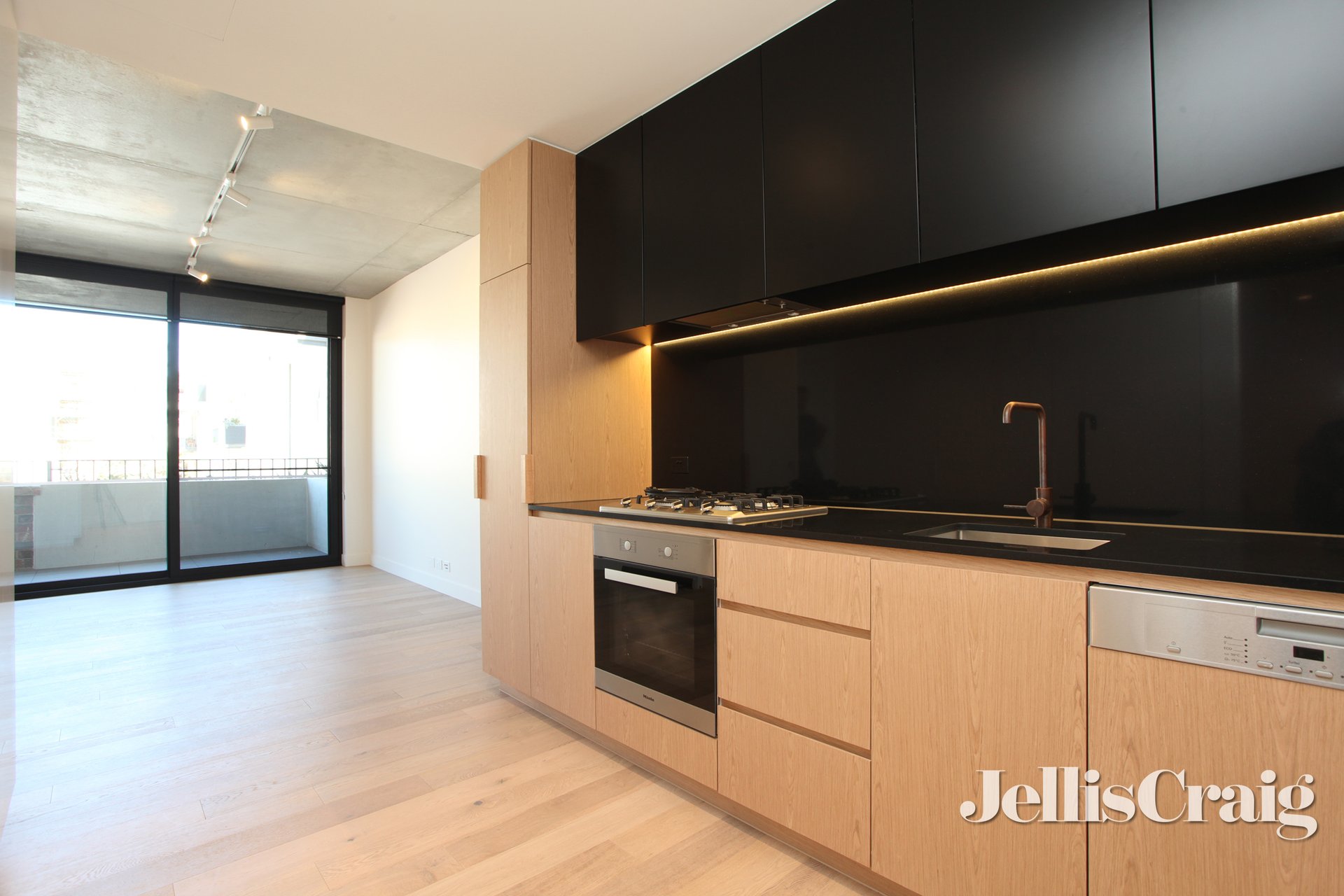 108/237 Napier Street, Fitzroy image 2