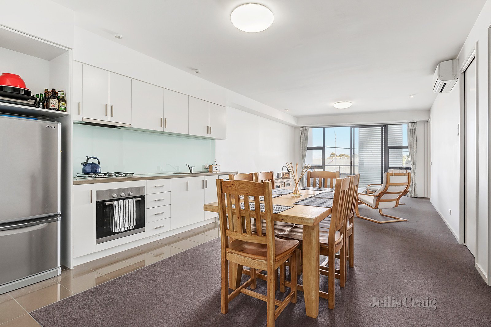 108/25 Oxford Street, North Melbourne image 4