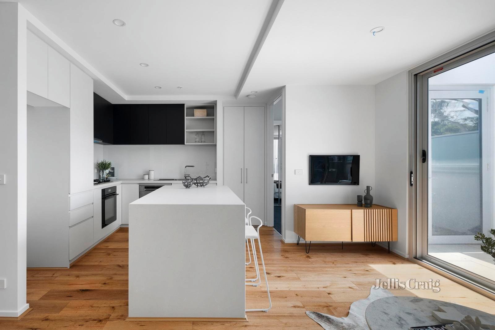 108/358 Hampton Street, Hampton image 1