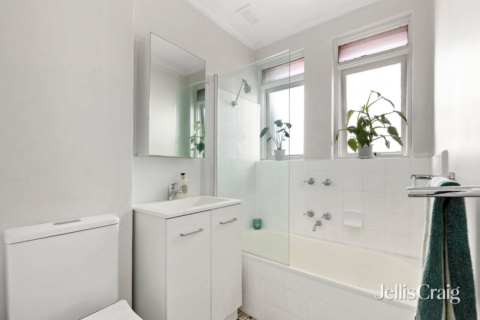10/84 Dover Street, Flemington image 7