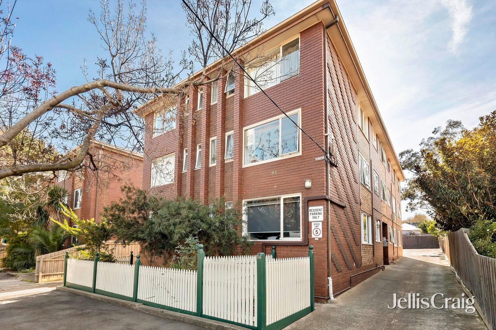 10/84 Dover Street, Flemington image 8