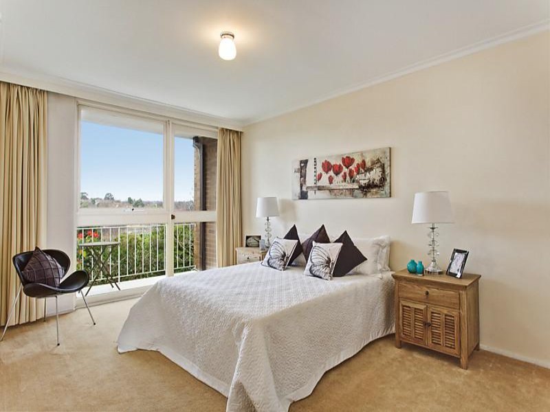 10/840 Toorak Road, Hawthorn East image 6