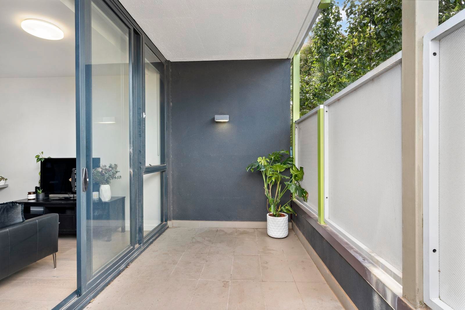 Property Gallery Thumbnail 6
