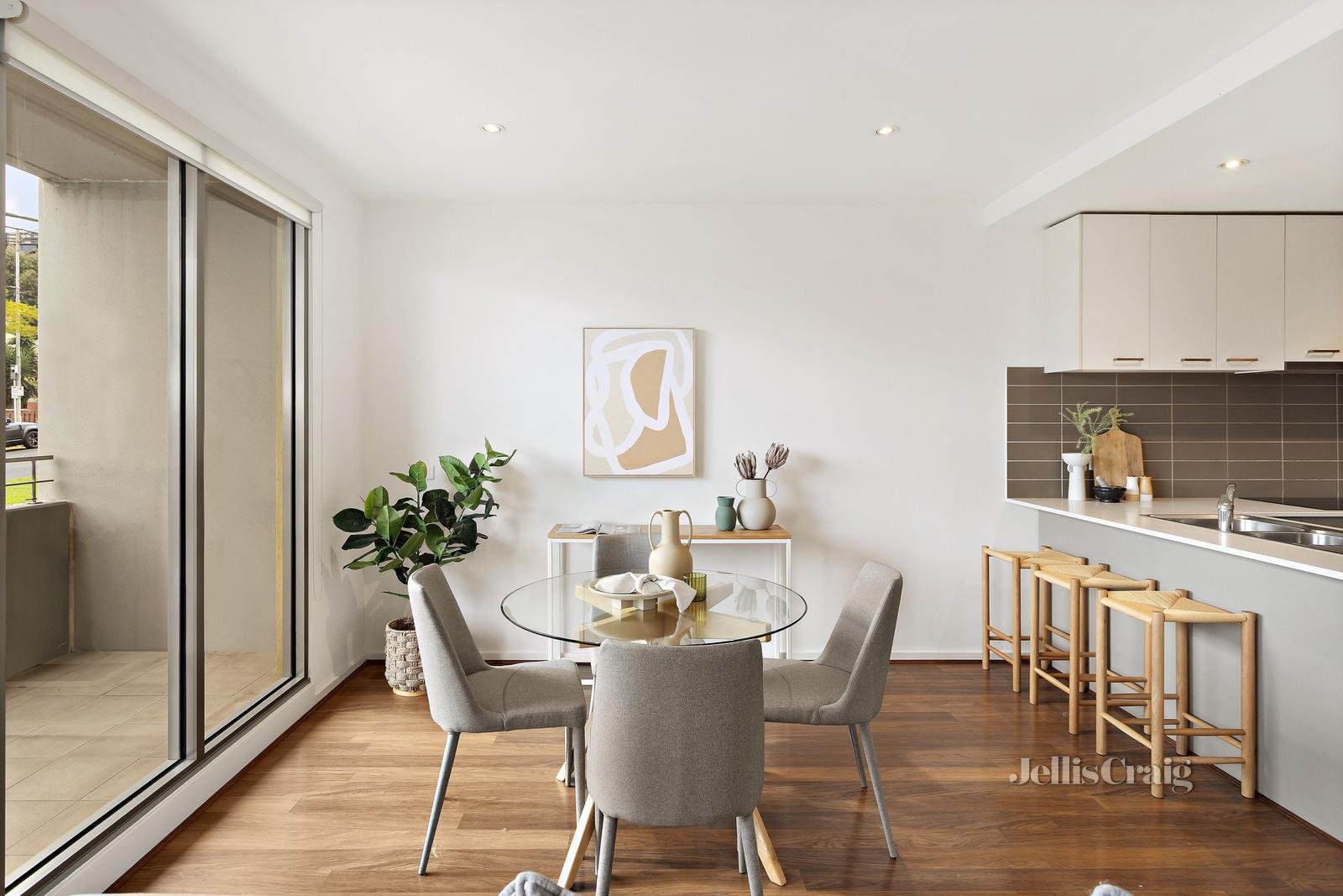 108/493 Victoria Street, West Melbourne image 2