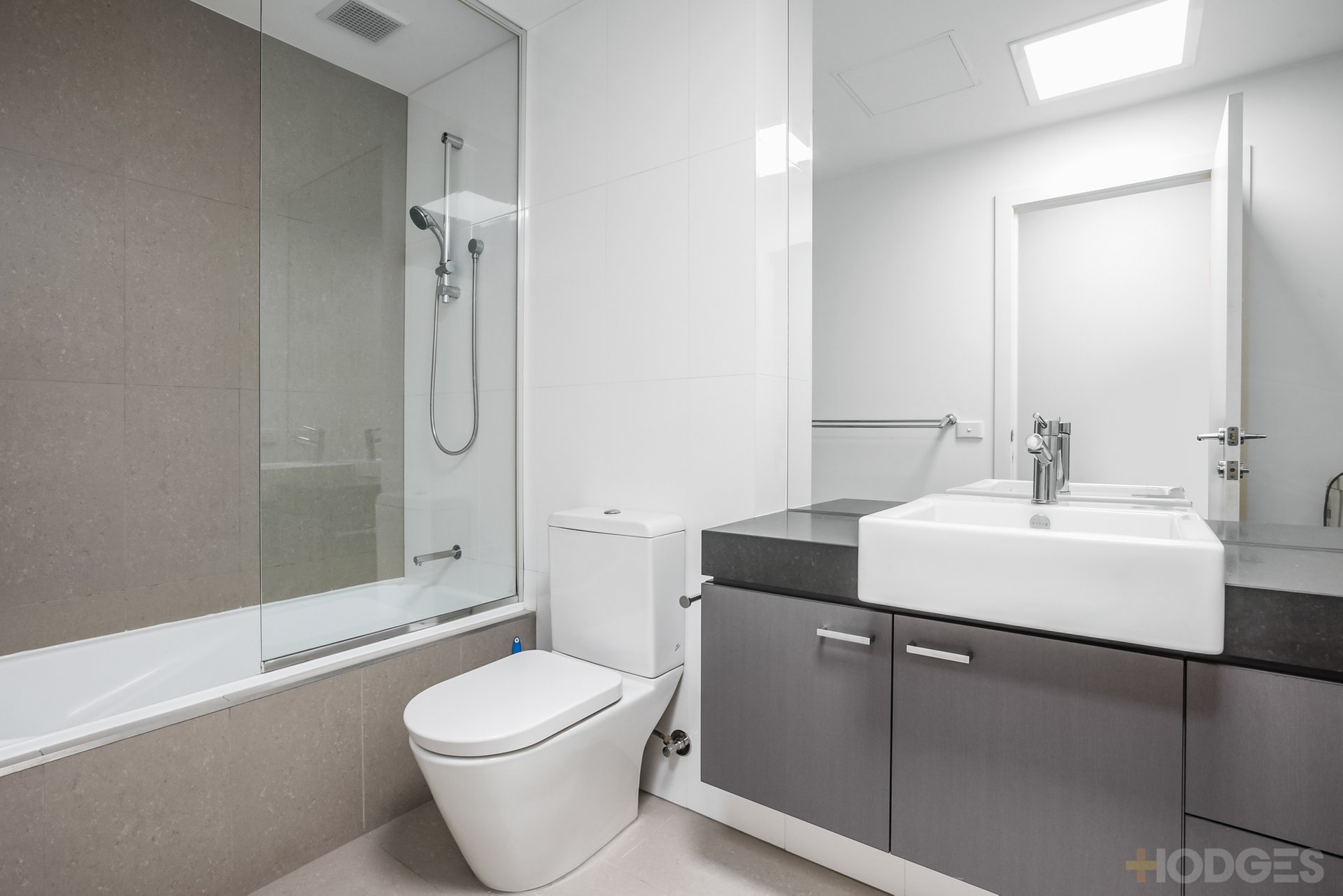 108 / 5 Bear Street Mordialloc