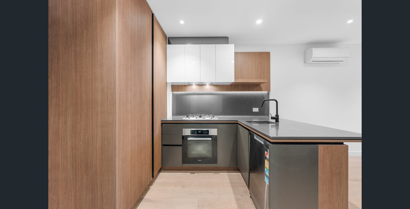 108/692 Whitehorse Road, Mont&nbsp;Albert image 4