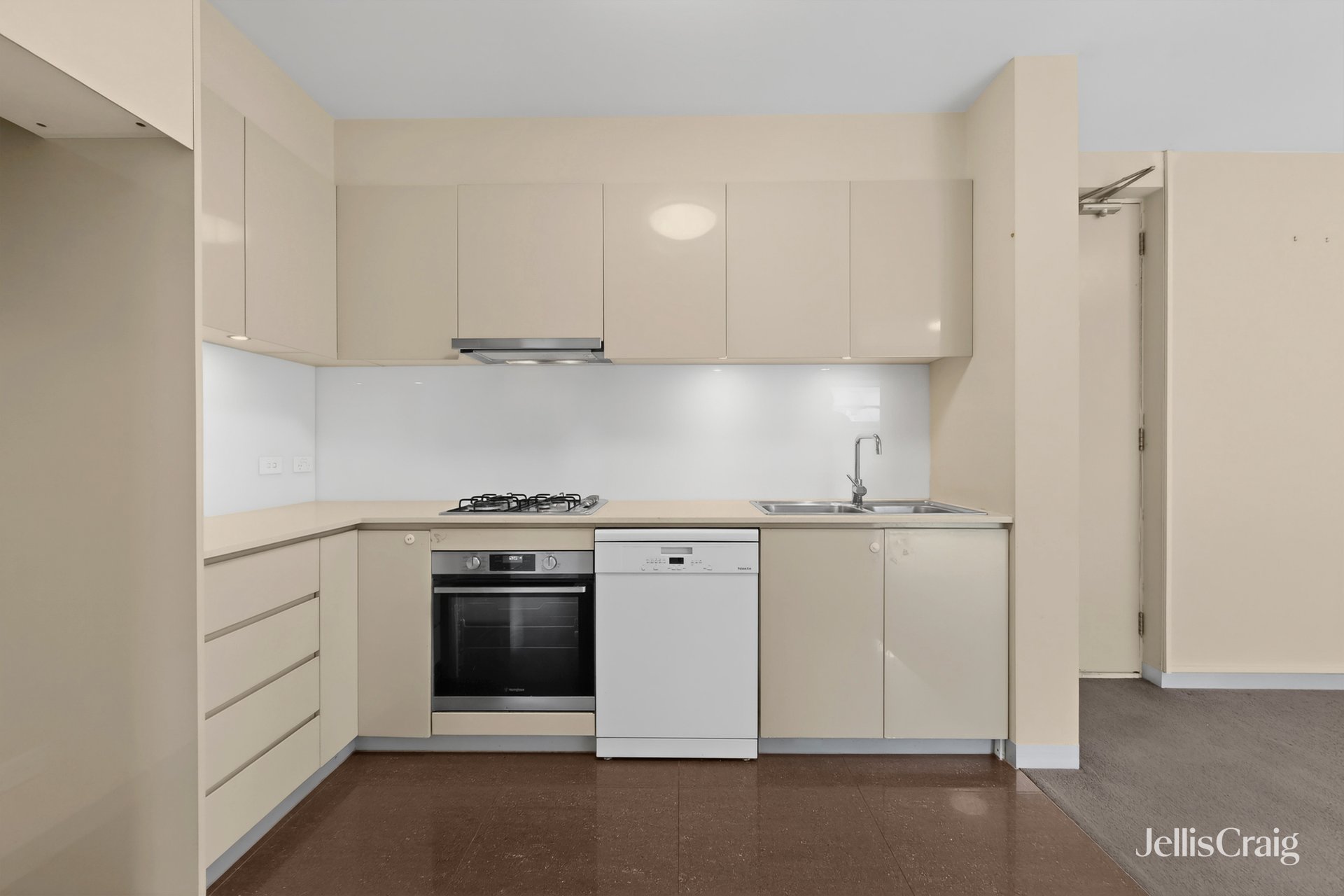 108/9 Morton Avenue, Carnegie image 6